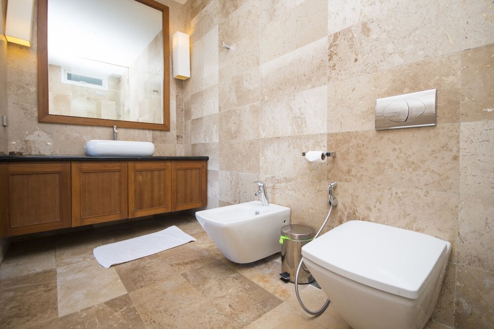 Тхаланг: 4-BR Seaview Villa with Large Pool at Surin Beach