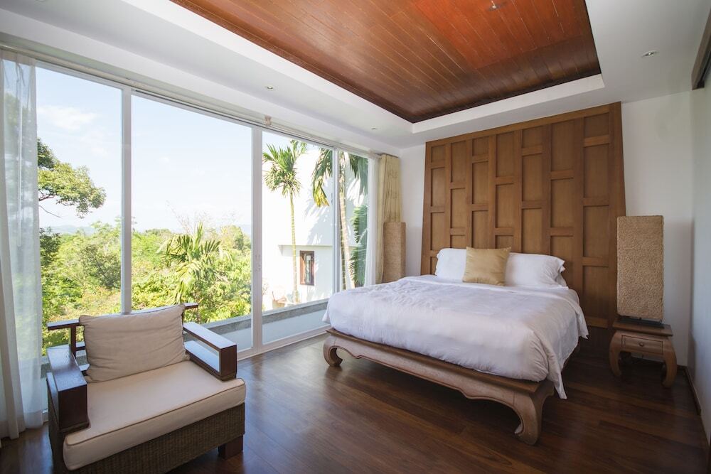 Тхаланг: 4-BR Seaview Villa with Large Pool at Surin Beach