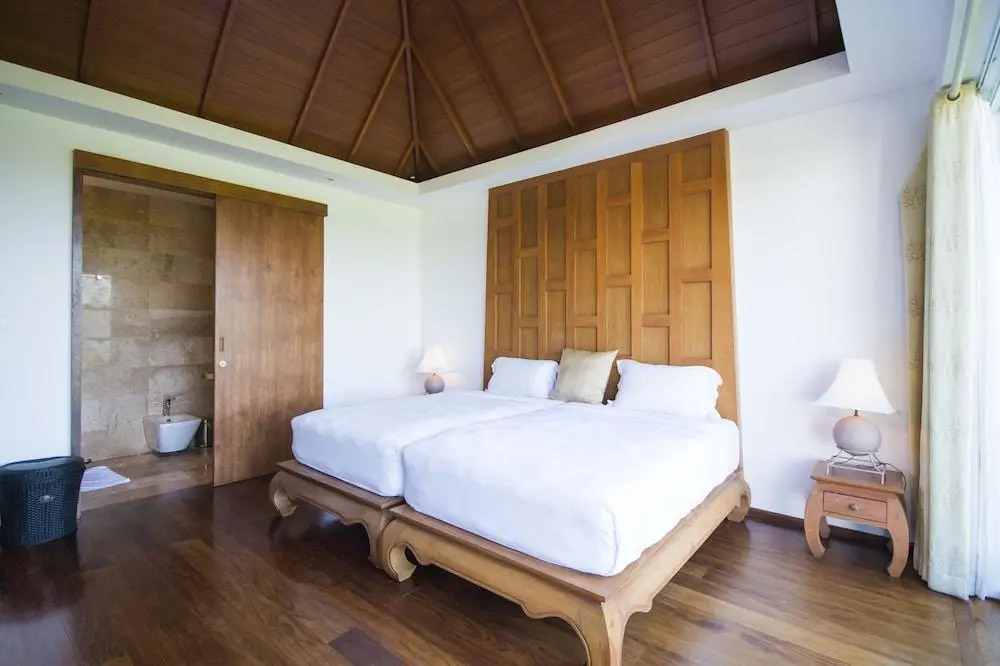 Тхаланг: 4-BR Seaview Villa with Large Pool at Surin Beach