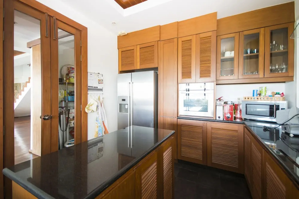 Тхаланг: 4-BR Seaview Villa with Large Pool at Surin Beach