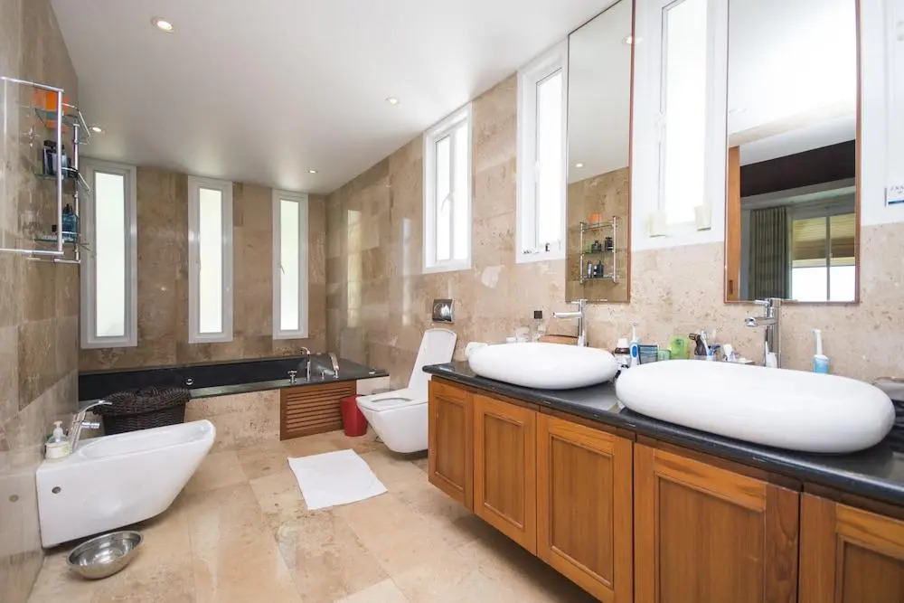 Тхаланг: 4-BR Seaview Villa with Large Pool at Surin Beach
