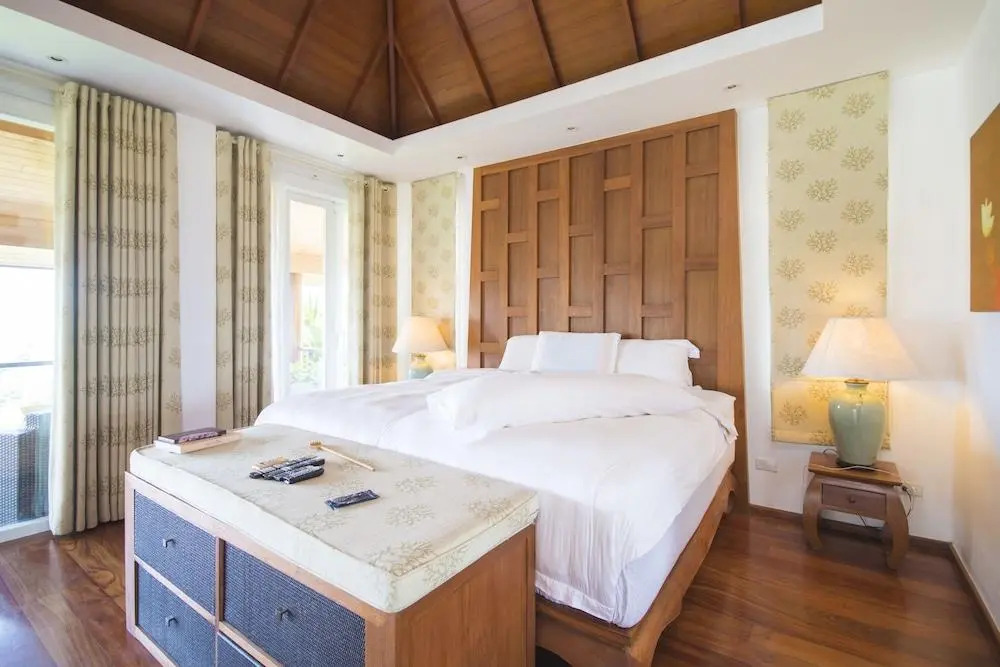 Тхаланг: 4-BR Seaview Villa with Large Pool at Surin Beach