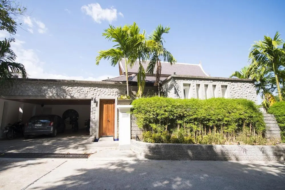 Тхаланг: 4-BR Seaview Villa with Large Pool at Surin Beach