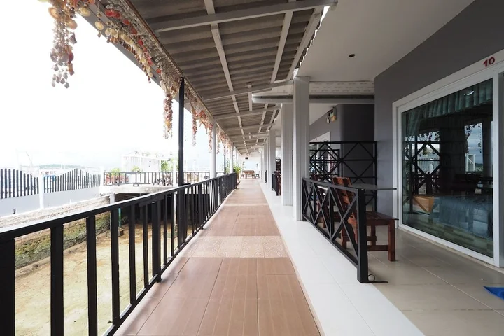 Ко-Лан: Chidlom Resort by OYO Rooms