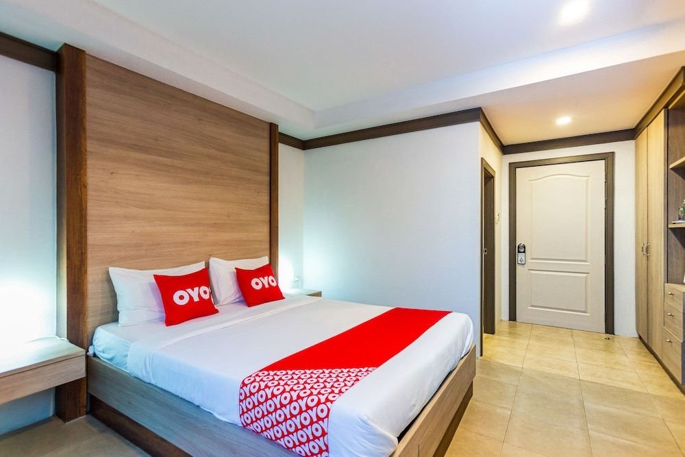 Муанг: OYO 380 Jomthong Mansion