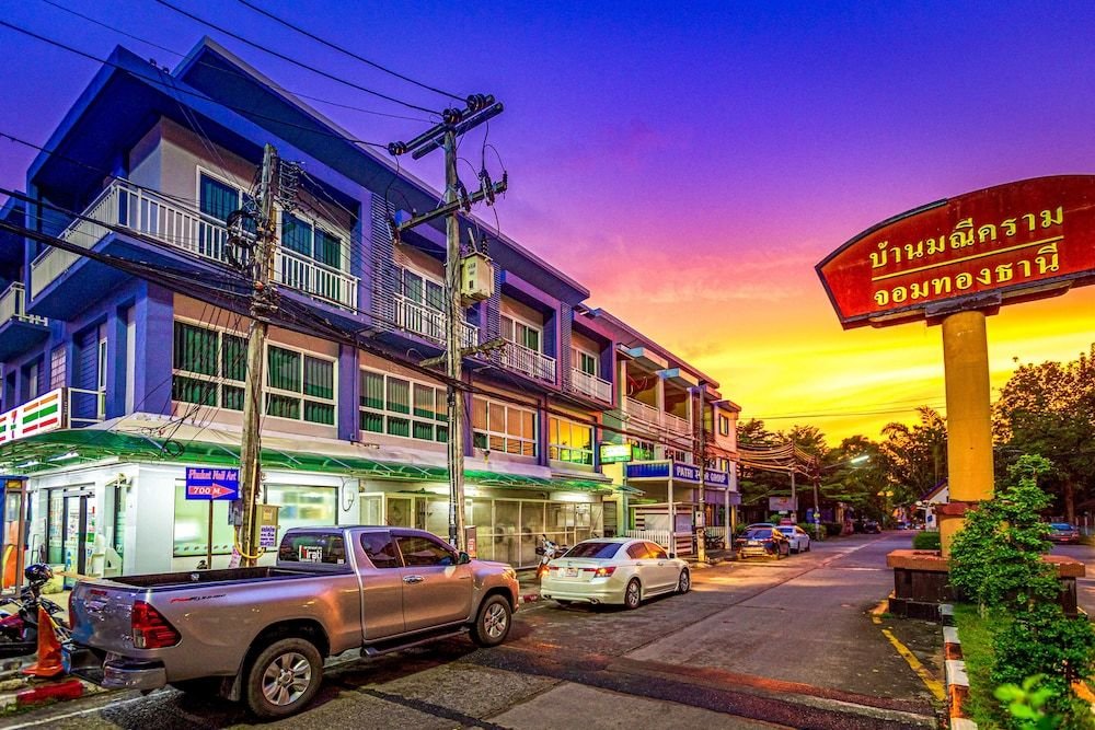 Муанг: OYO 380 Jomthong Mansion