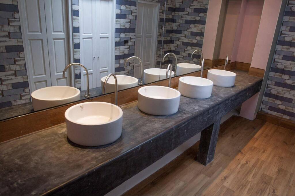 Doolay Beachfront Hostel — фото 1