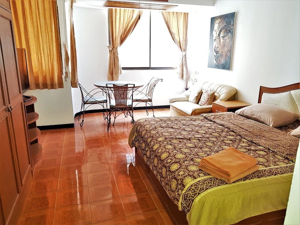 Паттайя: Thepthip Mansion Pattaya 5th Floor Studio Apartment