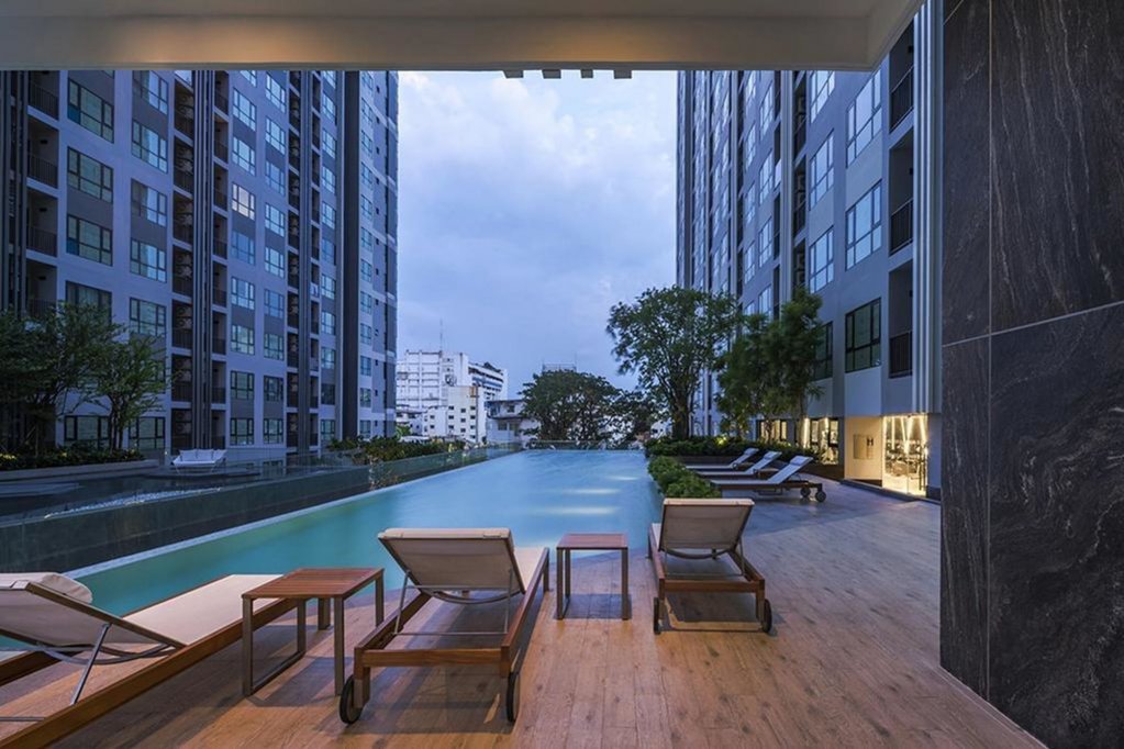 A Luxury 2 Bedrooms The Base Downtown — фото 1