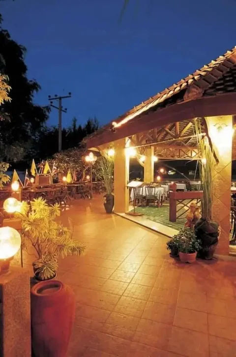 Сам-Рои-Йот: Samroiyod Holiday Resort