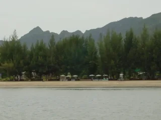 Сам-Рои-Йот: Samroiyod Holiday Resort