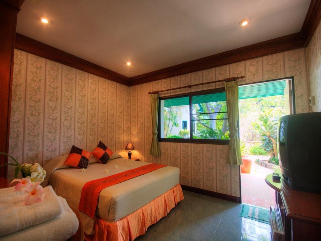 Сам-Рои-Йот: Samroiyod Holiday Resort