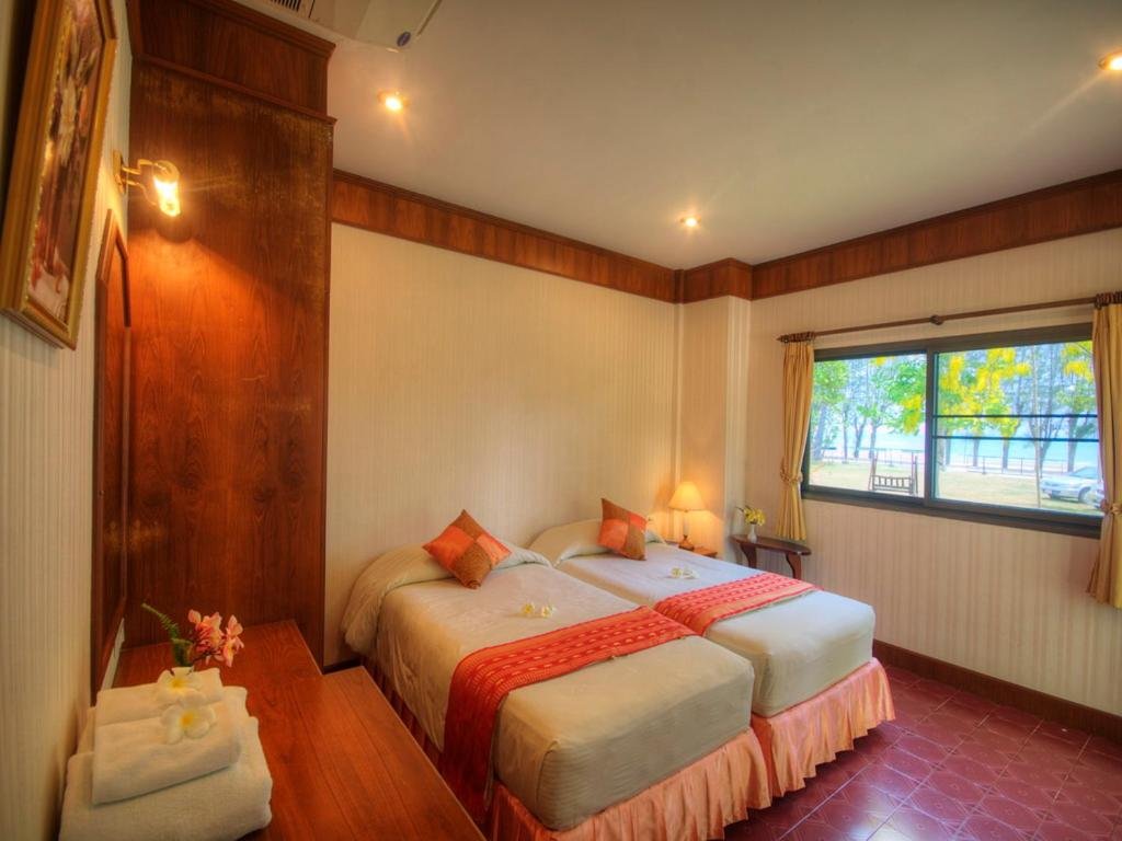 Сам-Рои-Йот: Samroiyod Holiday Resort