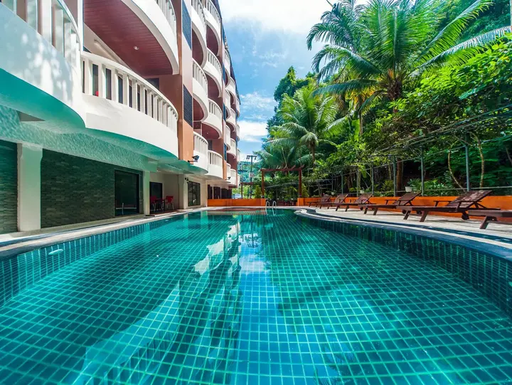Патонг: Ratana Hill Patong