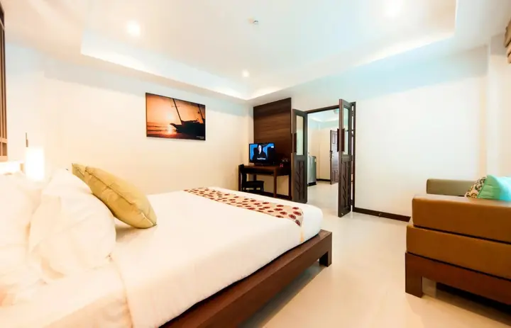 Патонг: Ratana Hill Patong