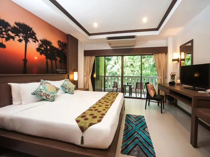 Патонг: Ratana Hill Patong