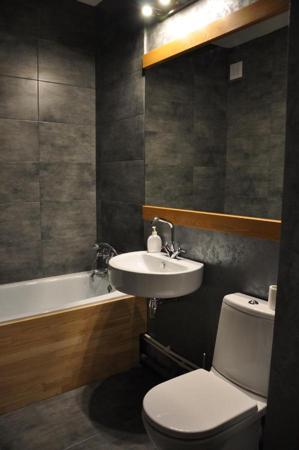 Великий Новгород: Apartment Kolmovskaya 87