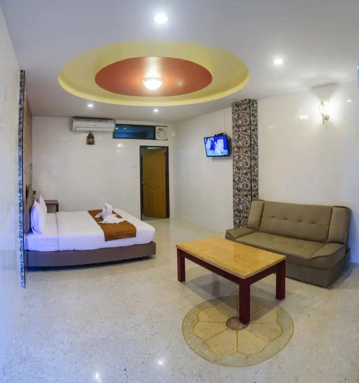 Чумпхон: Salathai Chumphon