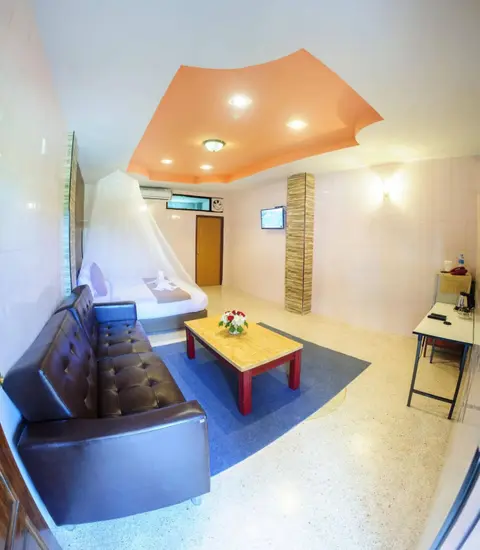 Чумпхон: Salathai Chumphon