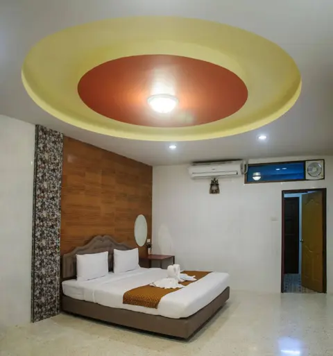 Чумпхон: Salathai Chumphon