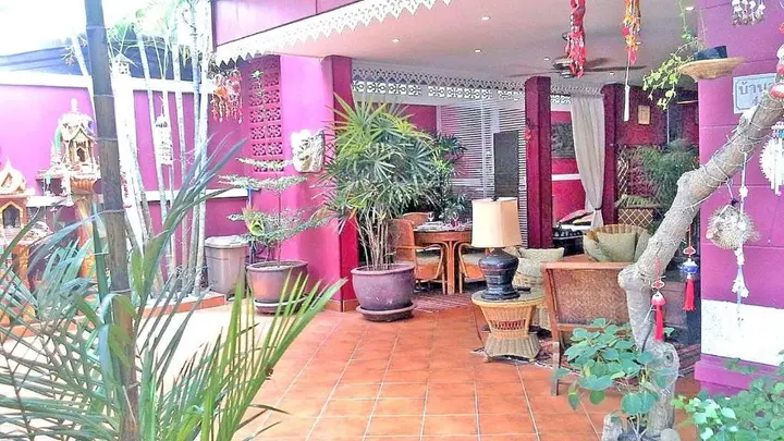 Паттайя: 3BR Thai Style Home