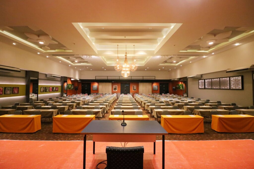Хуахин: Hua Hin Grand Hotel And Plaza