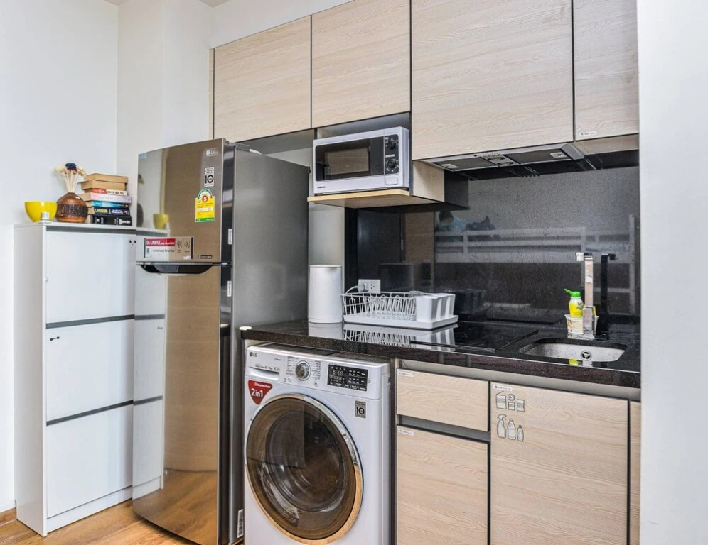 Бангкок: Price2 Space4, 500m Bts, Rooftop Pool, High Speed Wifi