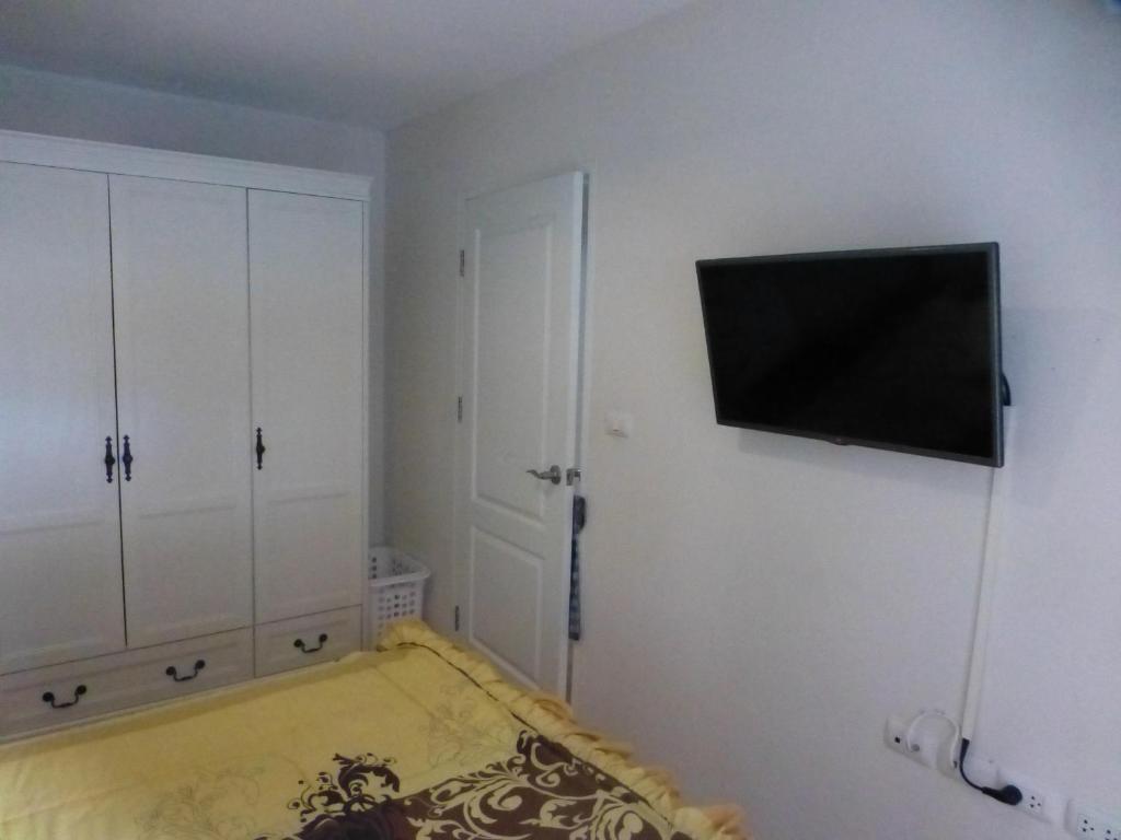 Удонтхани: 1 Double Bedroom Apartment With Swimming Pool Security and High Speed Wifi