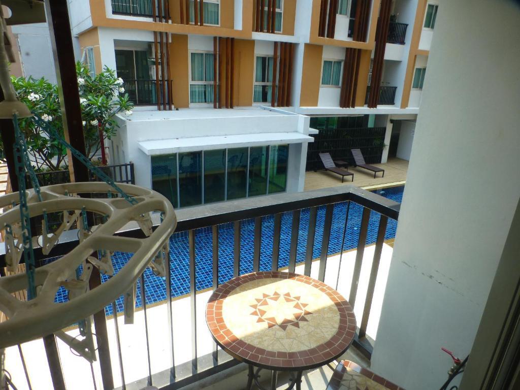 Удонтхани: 1 Double Bedroom Apartment With Swimming Pool Security and High Speed Wifi