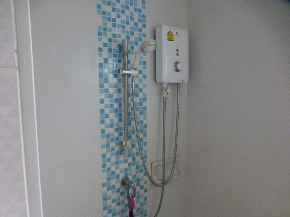 Удонтхани: 1 Double Bedroom Apartment With Swimming Pool Security and High Speed Wifi