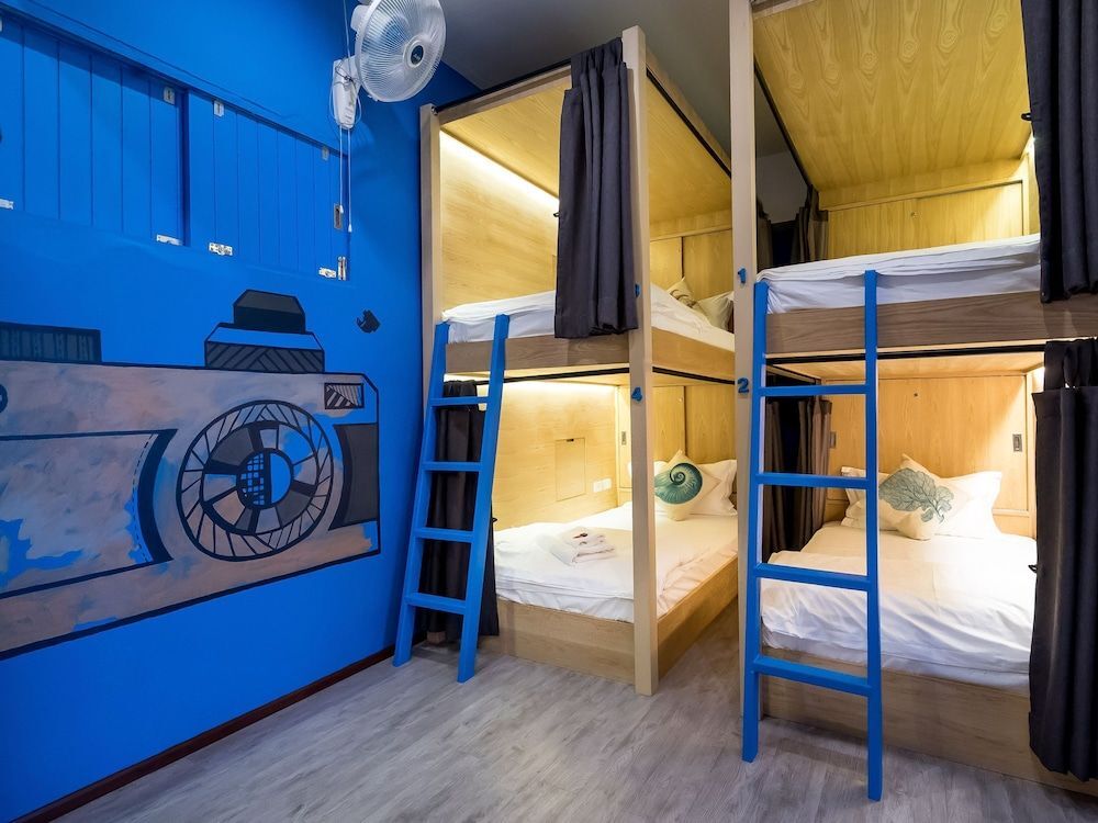 Чаам: Bed in 8-bed Mixed Thalay Cha Am by Tha A Co-living With a Million Dollar View - Hostel