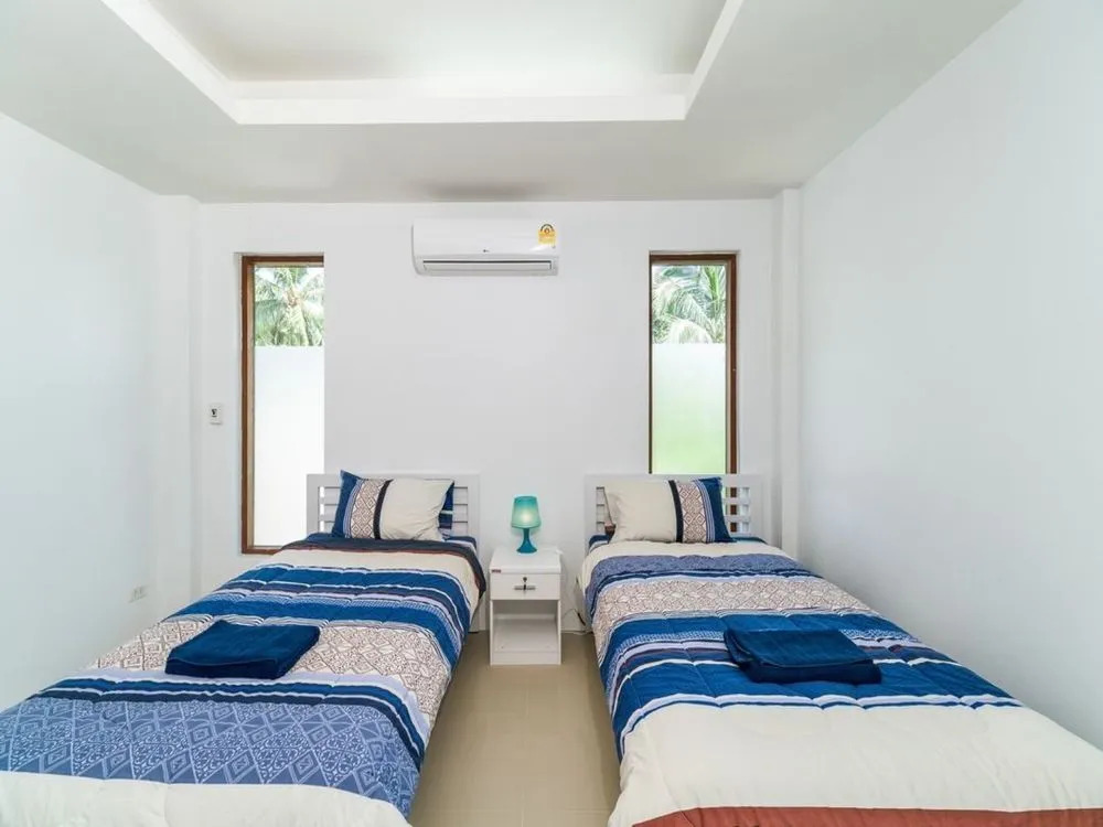 Самуи: 2 Bedroom Beach Front Apartment A2 Lamai