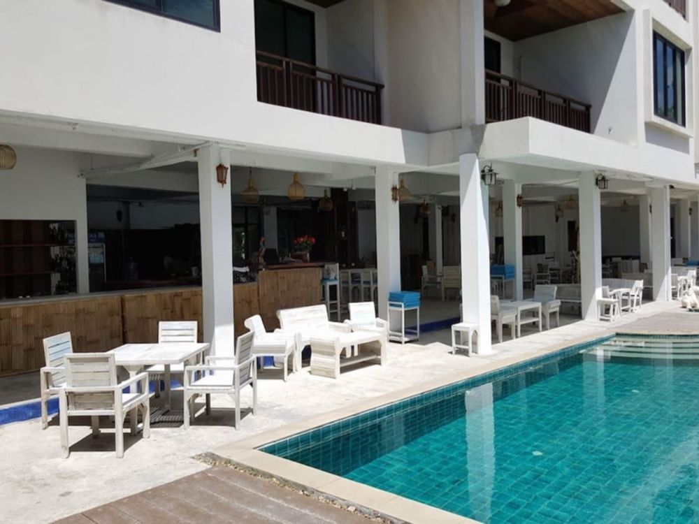 Самуи: 2 Bedroom Beach Front Apartment A1 Lamai