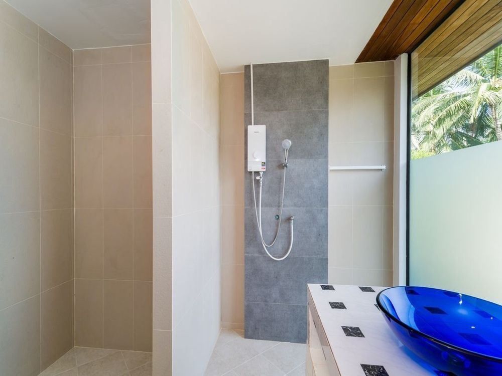Самуи: 2 Bedroom Beach Front Apartment A1 Lamai