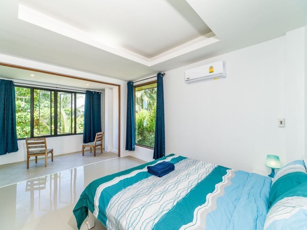 Самуи: 2 Bedroom Beach Front Apartment A1 Lamai