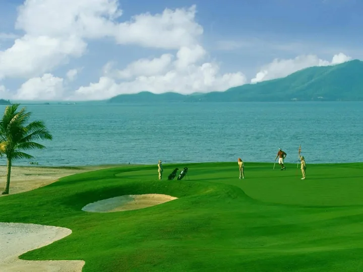 Тхаланг: Mission Hills Phuket Golf Resort