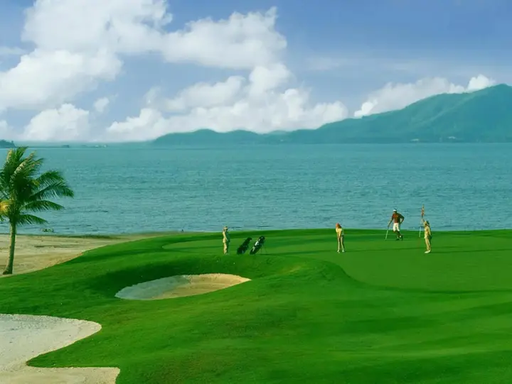 Тхаланг: Mission Hills Phuket Golf Resort