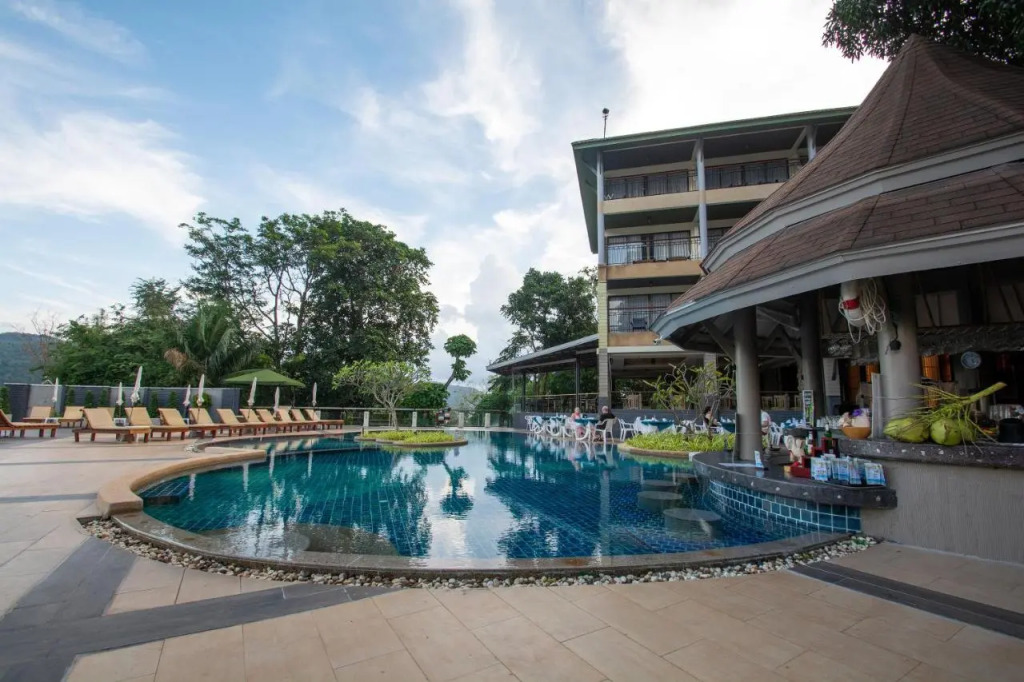 Пхукет: Peach Hill Resort