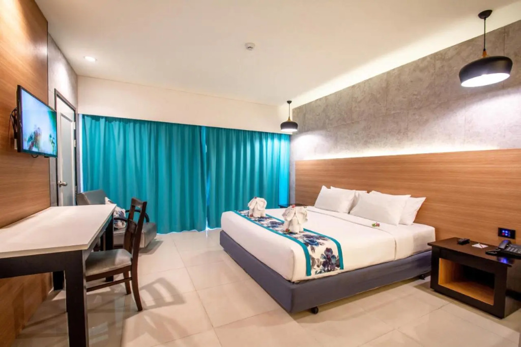Пхукет: Peach Hill Resort