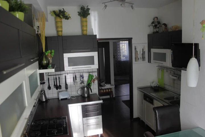 Великий Новгород: Apartment on Novoluchanskaya st.3