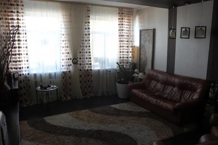 Великий Новгород: Apartment on Novoluchanskaya st.3