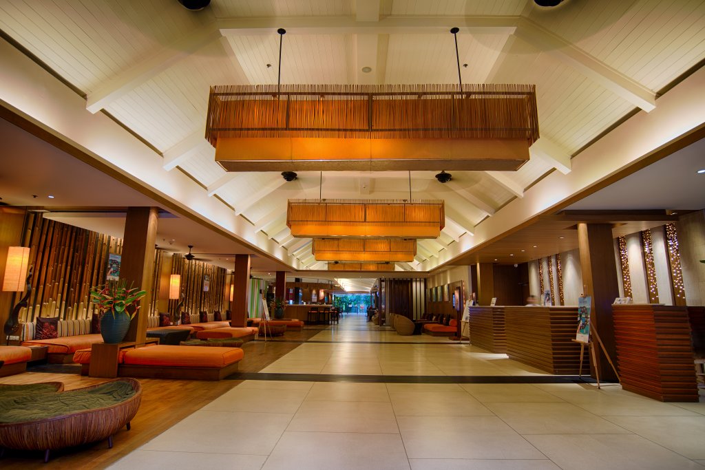 Тхаланг: Destination Resort Phuket Surin Beach