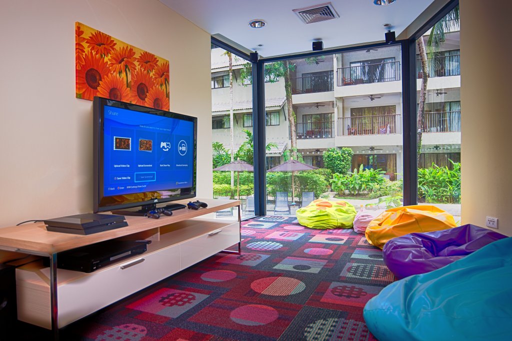 Тхаланг: Destination Resort Phuket Surin Beach
