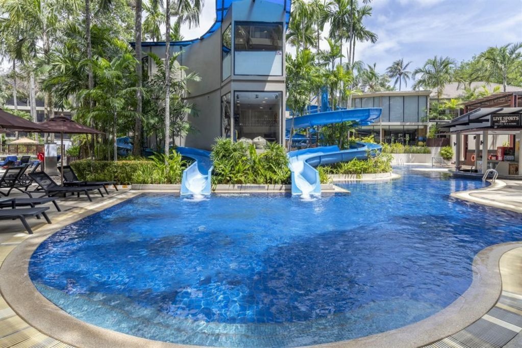 Тхаланг: Destination Resort Phuket Surin Beach