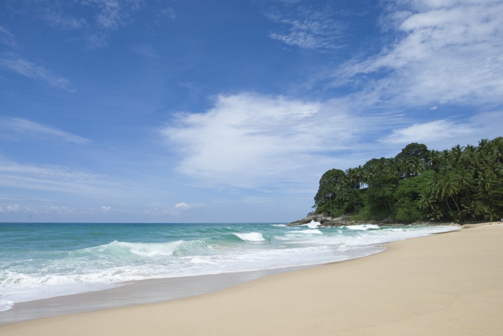 Тхаланг: Destination Resort Phuket Surin Beach