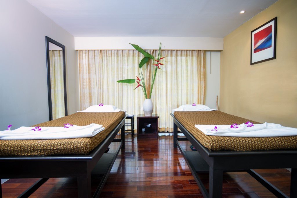 Тхаланг: Destination Resort Phuket Surin Beach