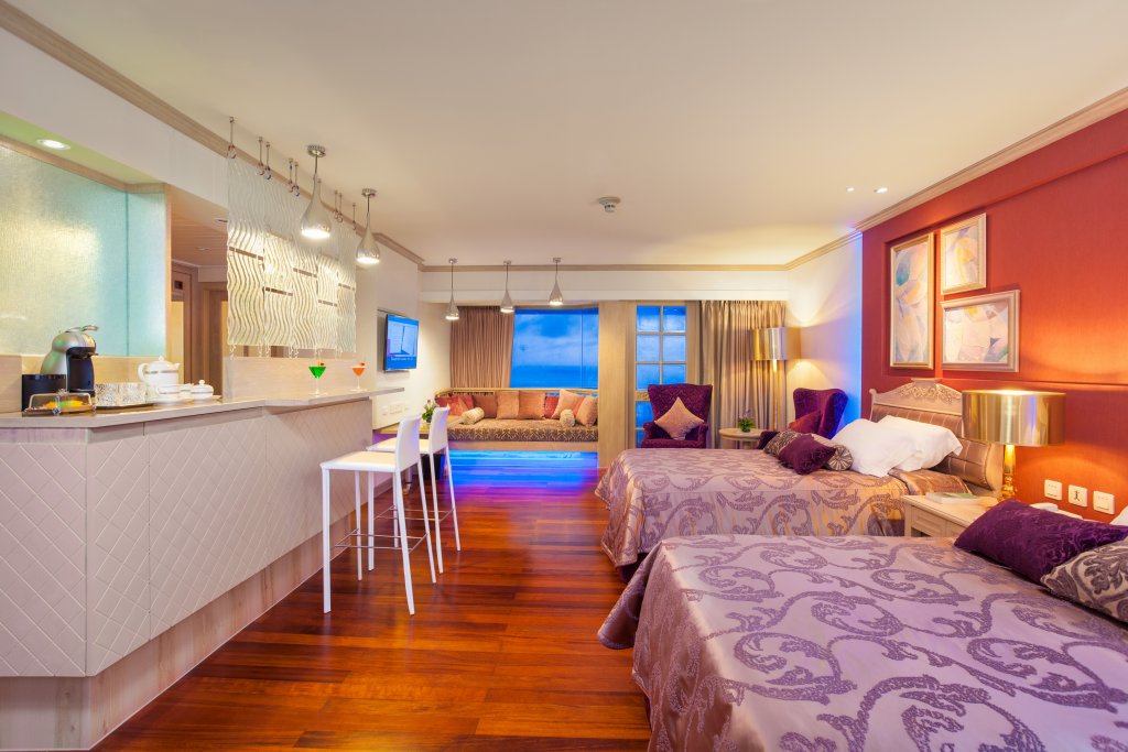 Пхукет: Курортный отель Diamond Cliff Resort & Spa, Patong Beach
