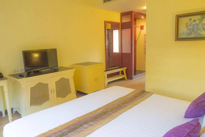 Чиангмай: Glur Chiangmai