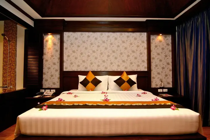 Пхукет: Отель Rayaburi Hotel Patong
