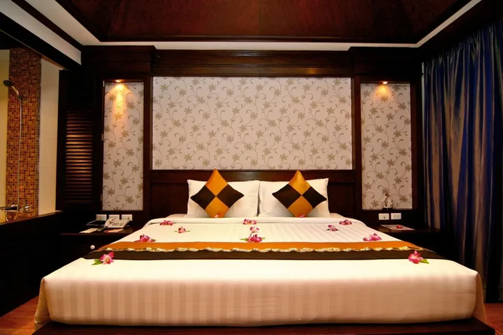 Пхукет: Отель Rayaburi Hotel Patong